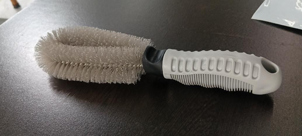 Car Tire Cleaning Brush - ᴘᴜɴᴊᴀʙ ꜰᴜꜱɪᴏɴ