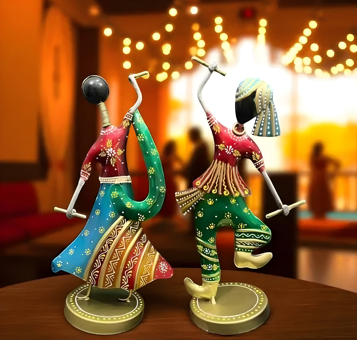 PUNJAB FUSION Handicrafy Folk Fusion Dandiya Couple Metal Showpiece - ᴘᴜɴᴊᴀʙ ꜰᴜꜱɪᴏɴ