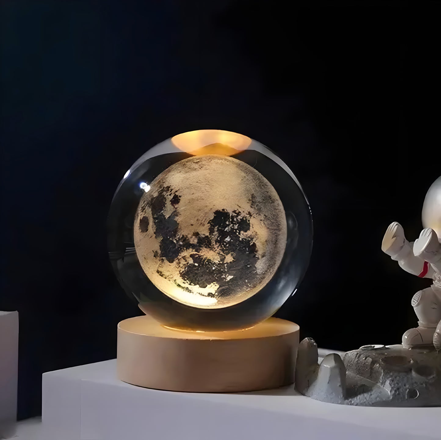 Glass Lamp 3D Ball Astronomy Night Lamp with Base for Living Room Ornament Solar System Fantasy Decoration LED Colorful Lighting Touch Base Moon Light (dolphin) - ᴘᴜɴᴊᴀʙ ꜰᴜꜱɪᴏɴ